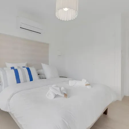 Apartment 2-bedroom Royal Beach, A 2minutes De La *