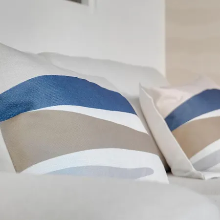 2-bedroom Royal Beach, A 2minutes De La *